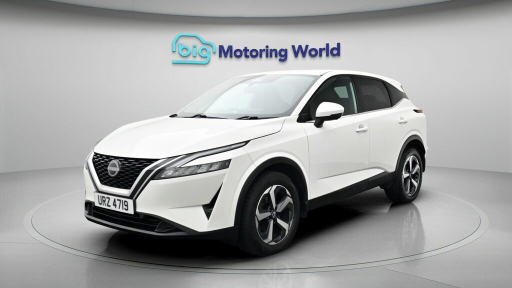 Nissan Qashqai N-connecta URZ4719 White #3