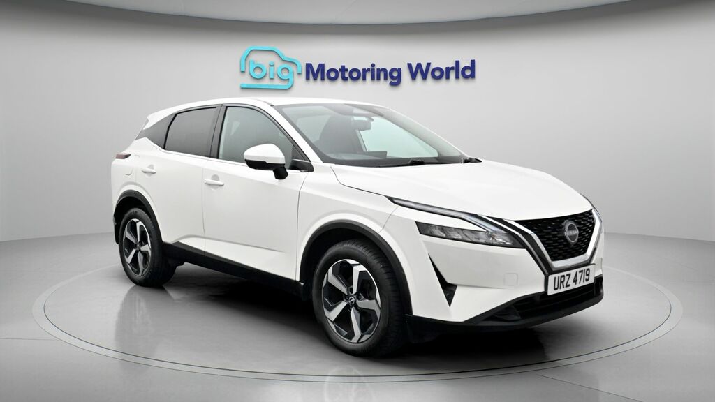 Nissan Qashqai N-connecta White