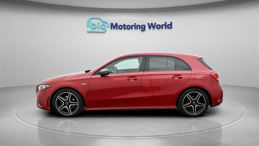 Mercedes-Benz A Class Amg Line Edition HG22VJA Red #4