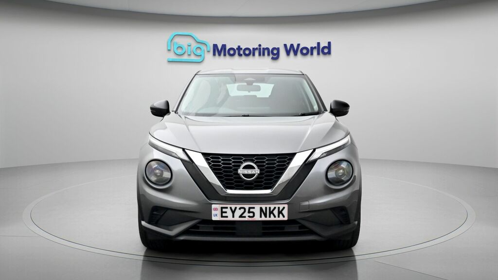 Nissan Juke Acenta Premium EY25NKK Grey #2