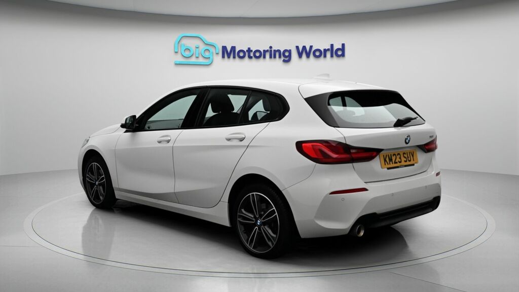 BMW 1 Series Sport White #5