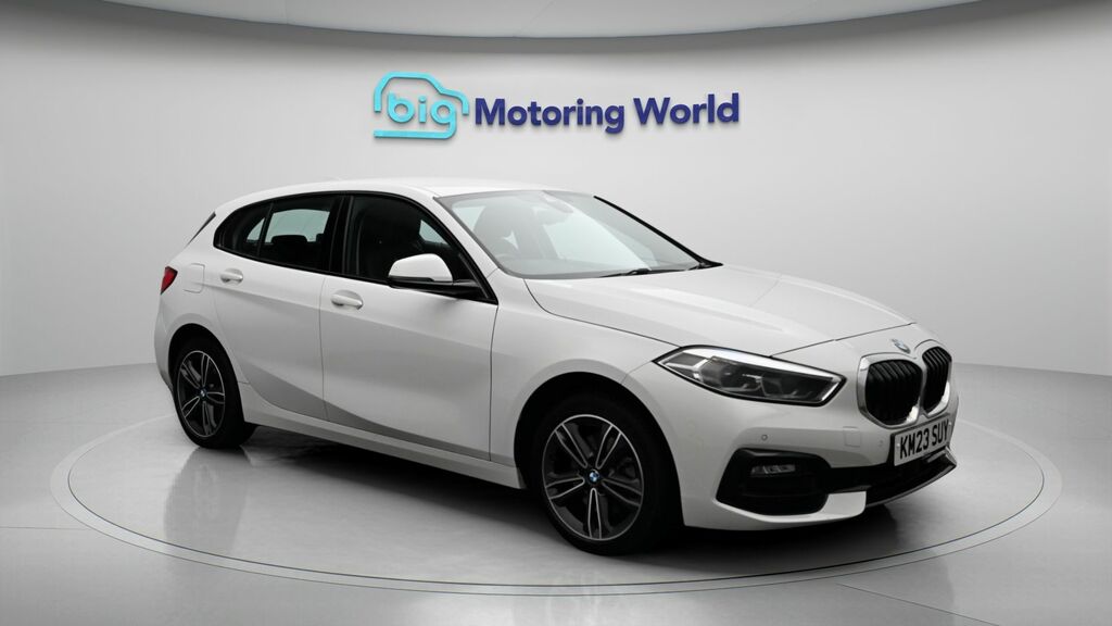 BMW 1 Series Sport White