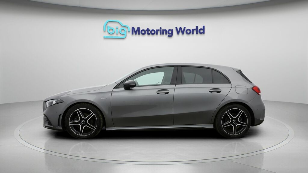 Mercedes-Benz A Class Amg Line Edition RO22YVH Grey #4
