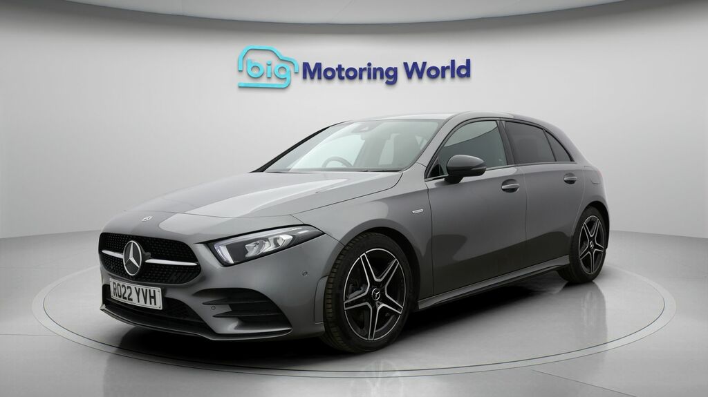 Mercedes-Benz A Class Amg Line Edition RO22YVH Grey #3