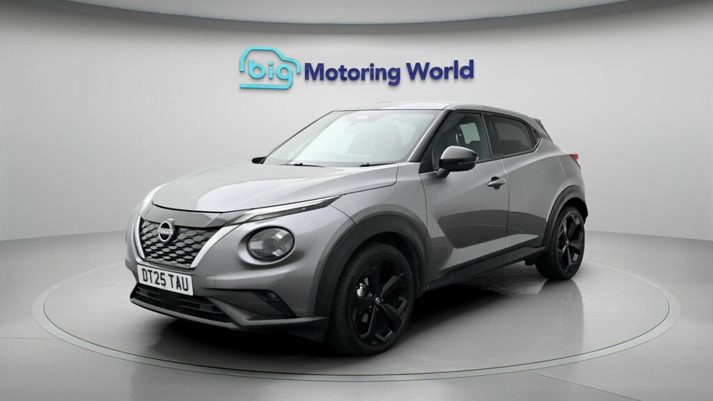 Nissan Juke Tekna Grey #3