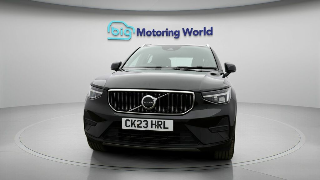 Volvo XC40 Core Black #2
