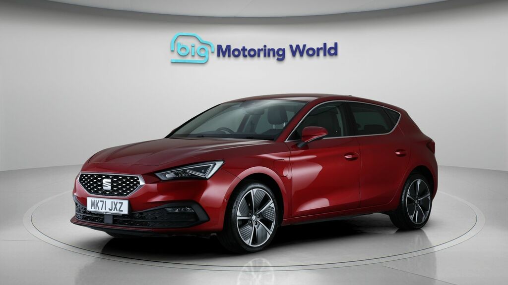 Seat Leon Xcellence Lux MK71JXZ Red #3