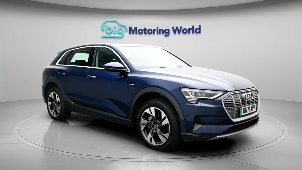 Audi E-tron Sport Blue