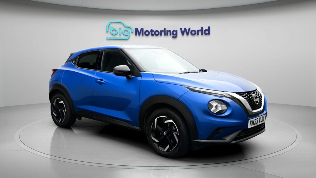 Nissan Juke N-connecta Blue