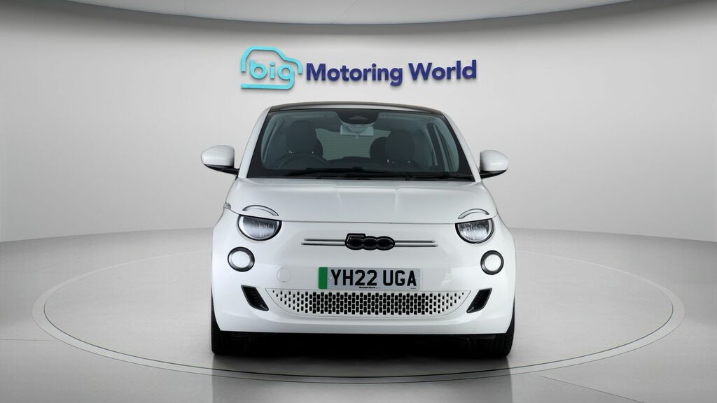 Fiat 500E Icon YH22UGA White #2