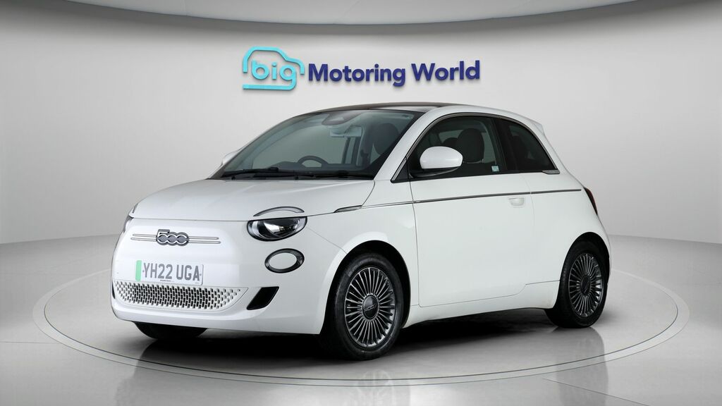 Fiat 500E Icon YH22UGA White #3