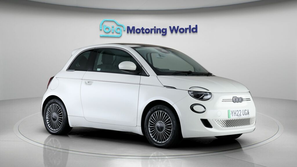 Fiat 500E Icon White