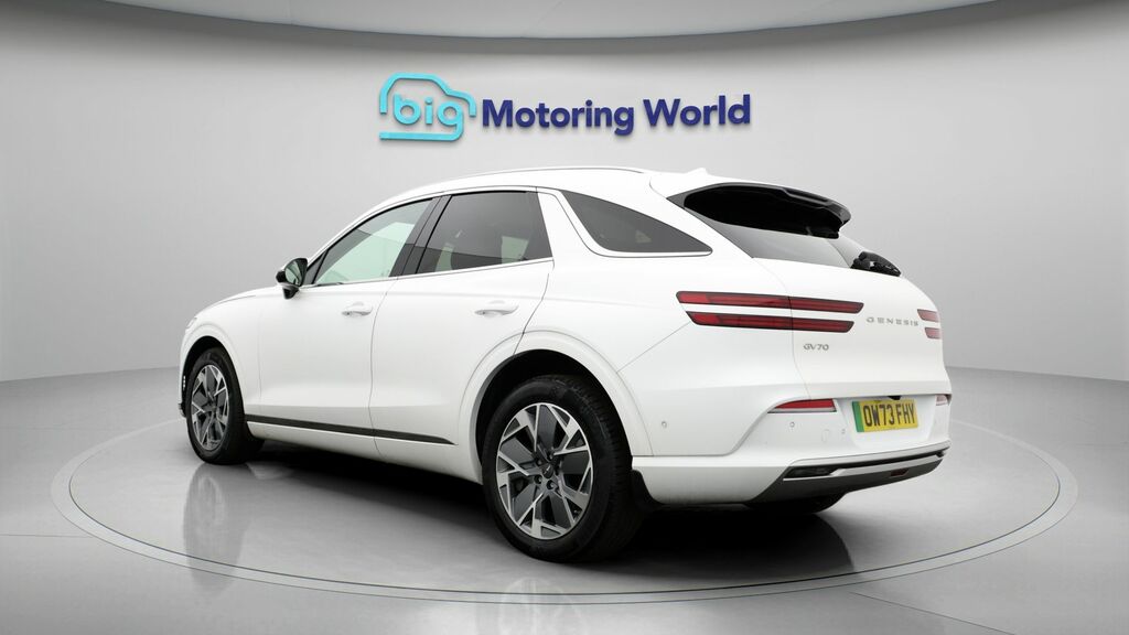 Genesis GV70 Sport White #5