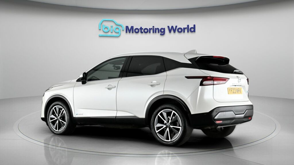Nissan Qashqai Tekna YT23NFK White #5
