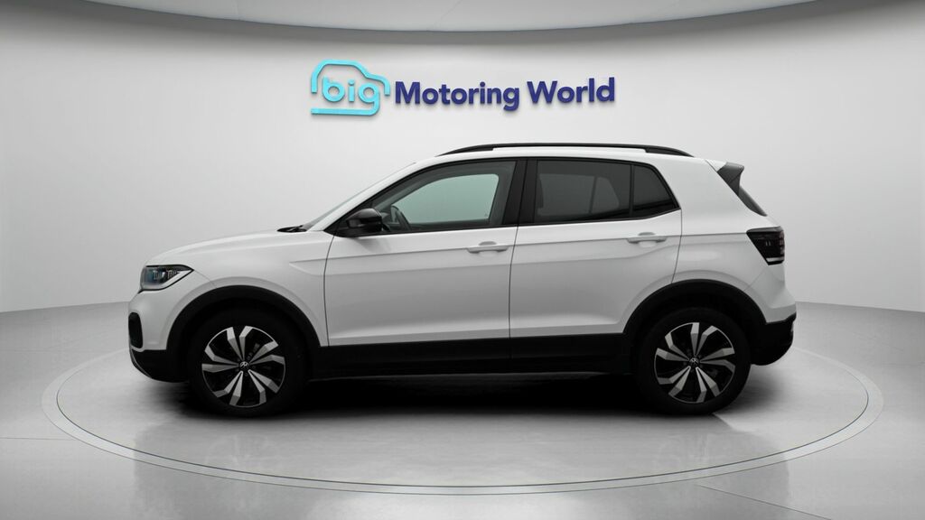 Volkswagen T-Cross Black Edition MT23OAD White #4