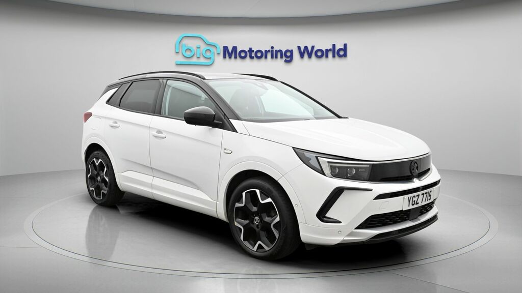 Vauxhall Grandland Ultimate White