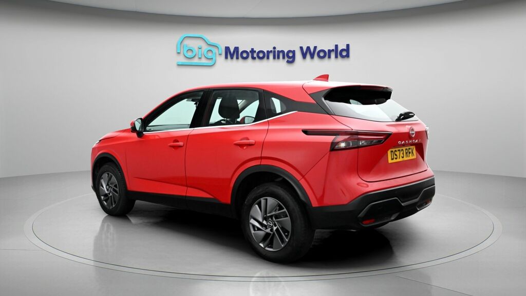 Nissan Qashqai Acenta Premium DS73RFK Red #5