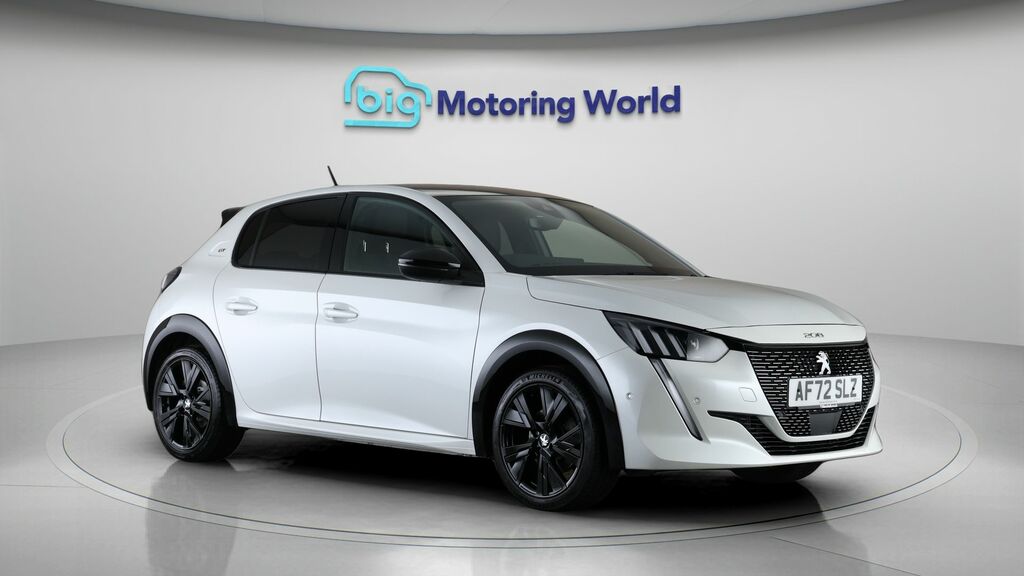 Peugeot 208 Gt White