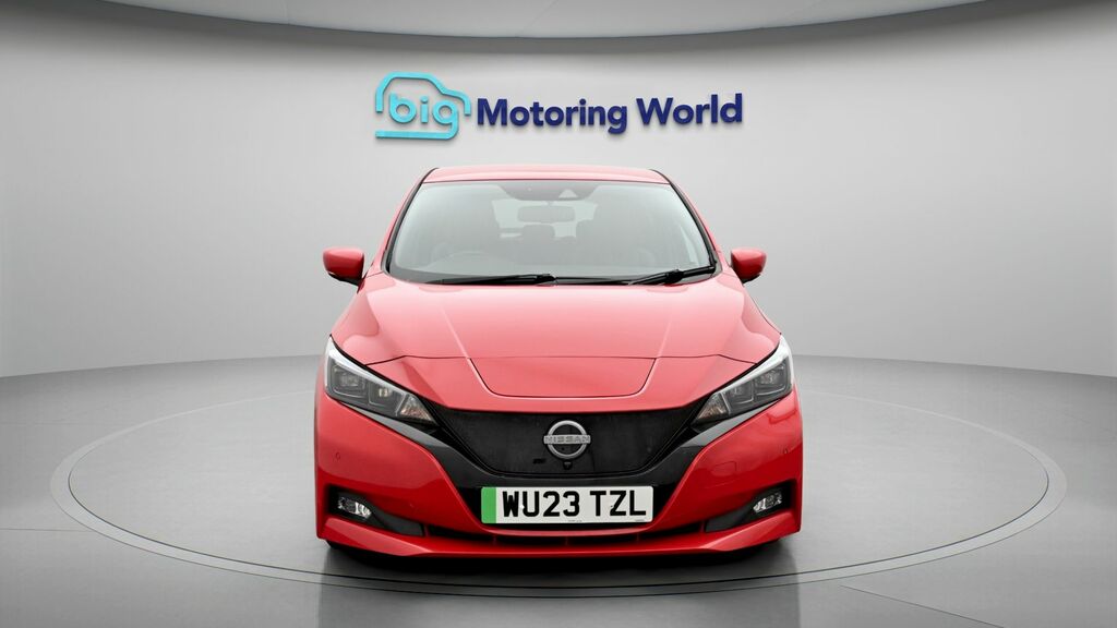 Nissan Leaf Tekna WU23TZL Red #2