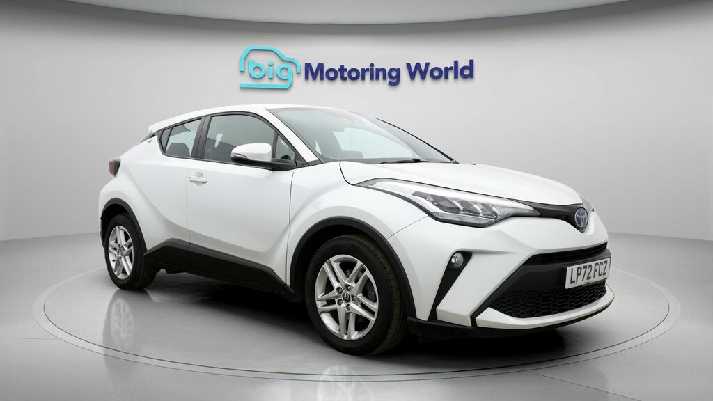 Toyota C-Hr Icon White