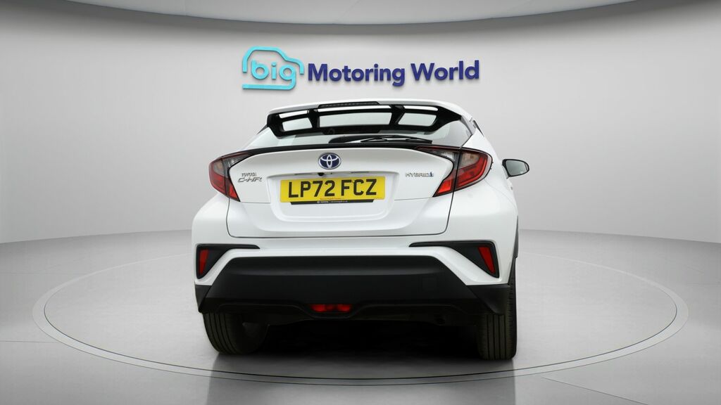 Toyota C-Hr Icon LP72FCZ White #6