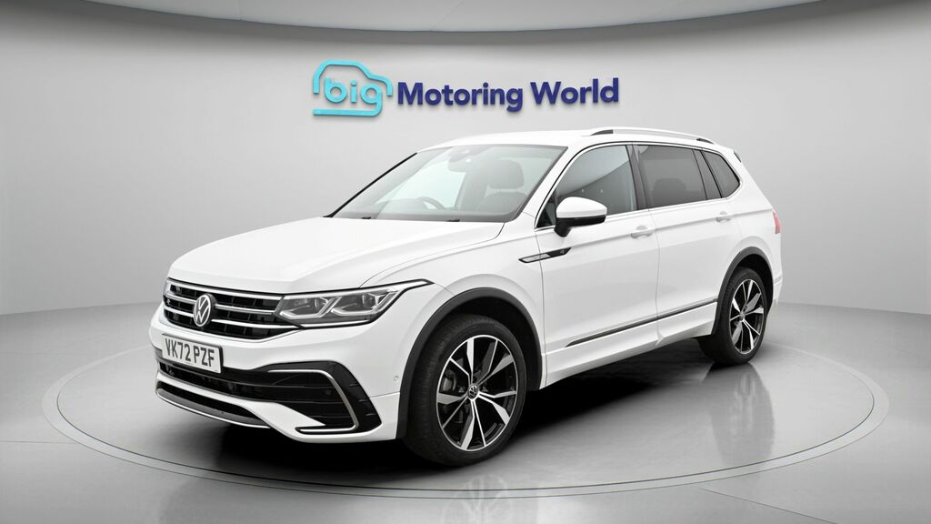 Volkswagen Tiguan Allspace R-line VK72PZF White #3