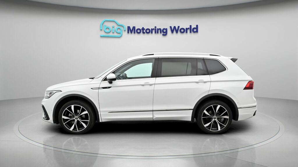 Volkswagen Tiguan Allspace R-line VK72PZF White #4
