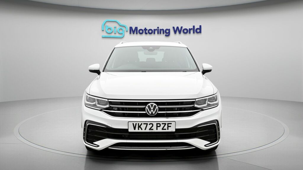 Volkswagen Tiguan Allspace R-line VK72PZF White #2