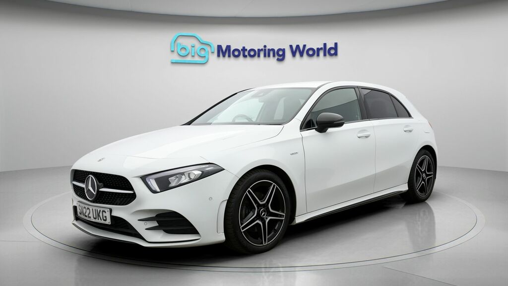 Mercedes-Benz A Class Amg Line Edition SN22UKG White #3