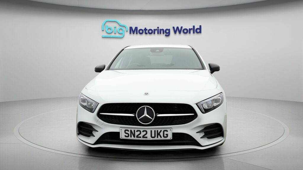 Mercedes-Benz A Class Amg Line Edition SN22UKG White #2