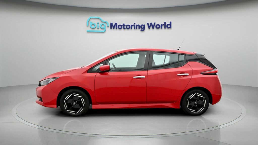 Nissan Leaf Acenta Red #4