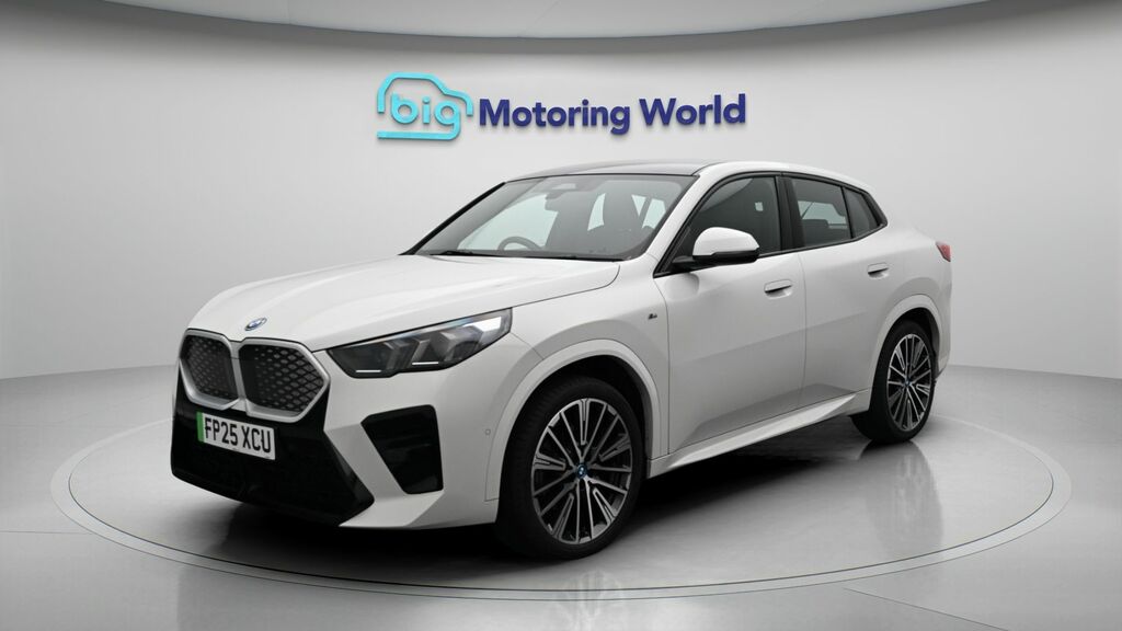 BMW iX2 M Sport FP25XCU White #3