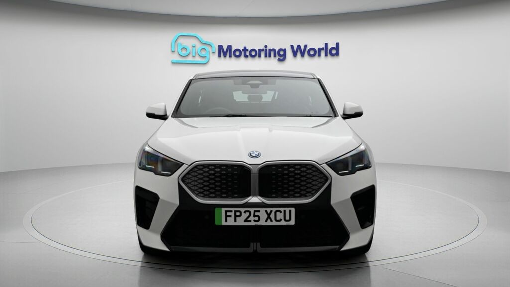 BMW iX2 M Sport FP25XCU White #2