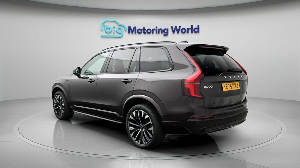 Volvo XC90 Plus Red #5