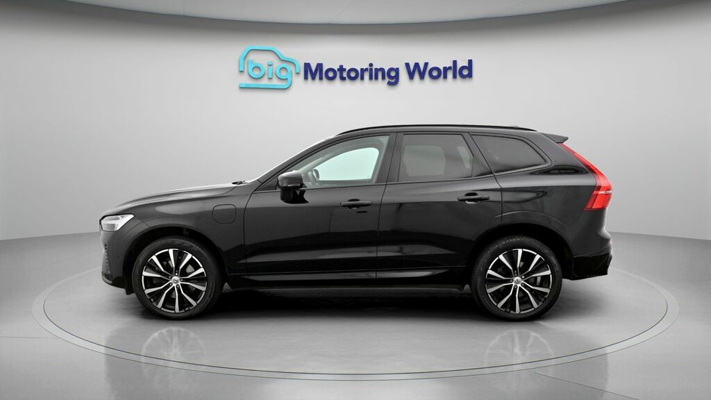 Volvo XC60 Ultimate Dark YY23JVN Black #4