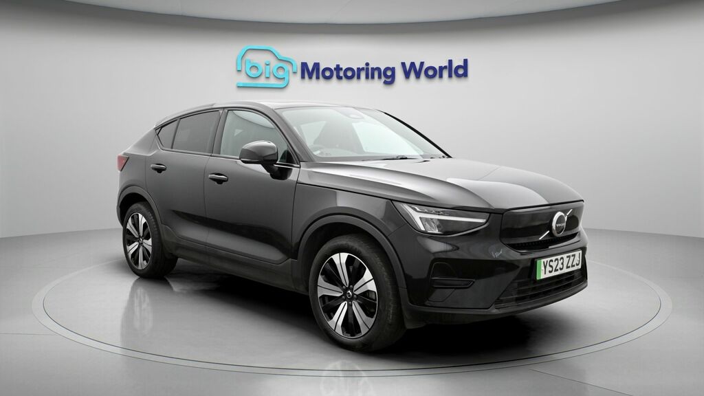 Volvo C40 Core Black