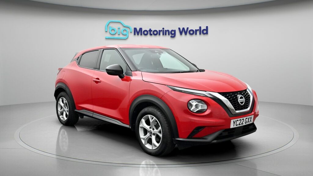 Nissan Juke N-connecta YC22GXX Red