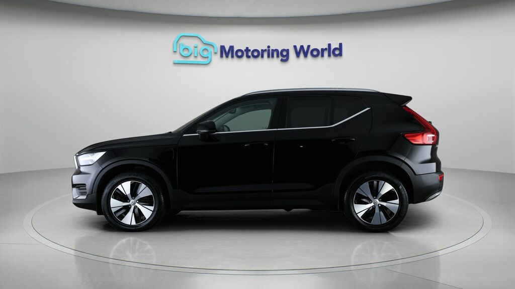 Volvo XC40 Core SA22UPJ Black #4