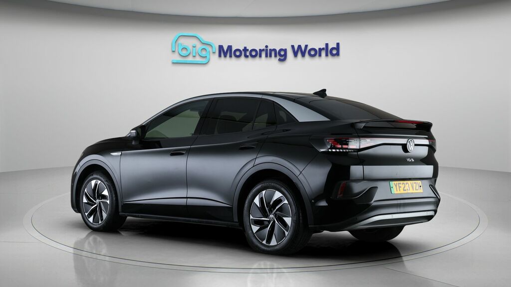 Volkswagen ID.5 Tech Black #5