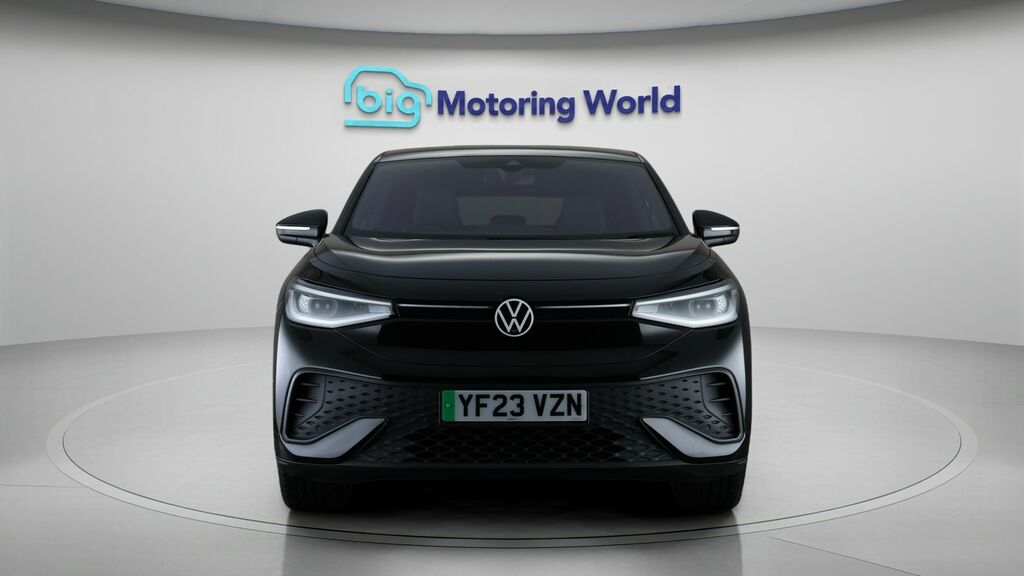 Volkswagen ID.5 Tech Black #2