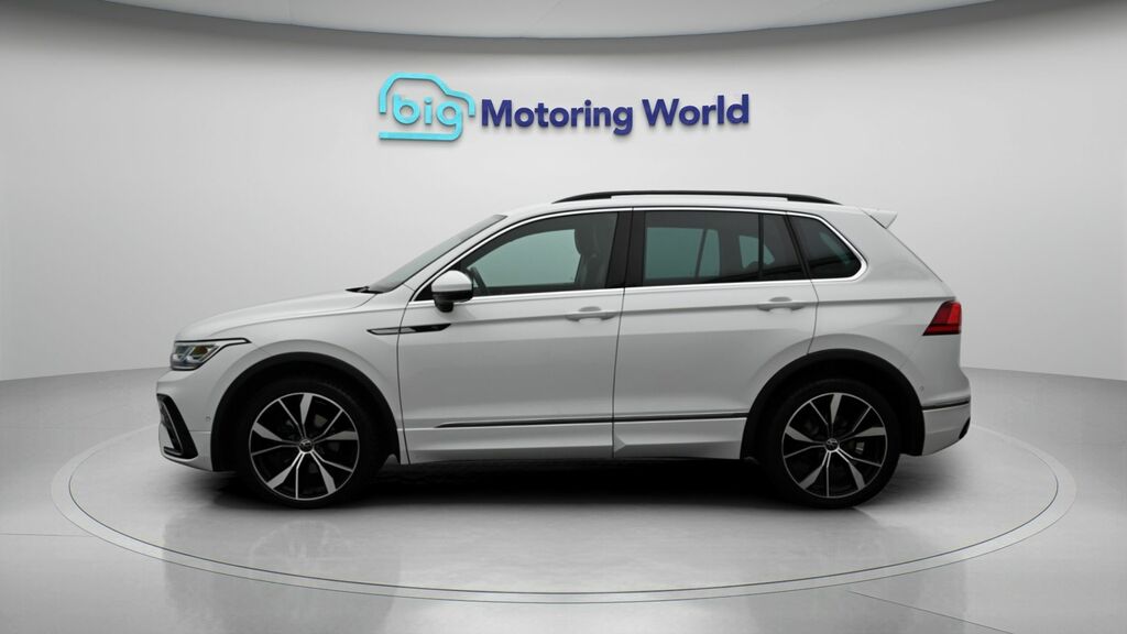 Volkswagen Tiguan R-line GY22MDO White #4