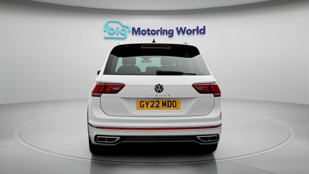 Volkswagen Tiguan R-line GY22MDO White #6
