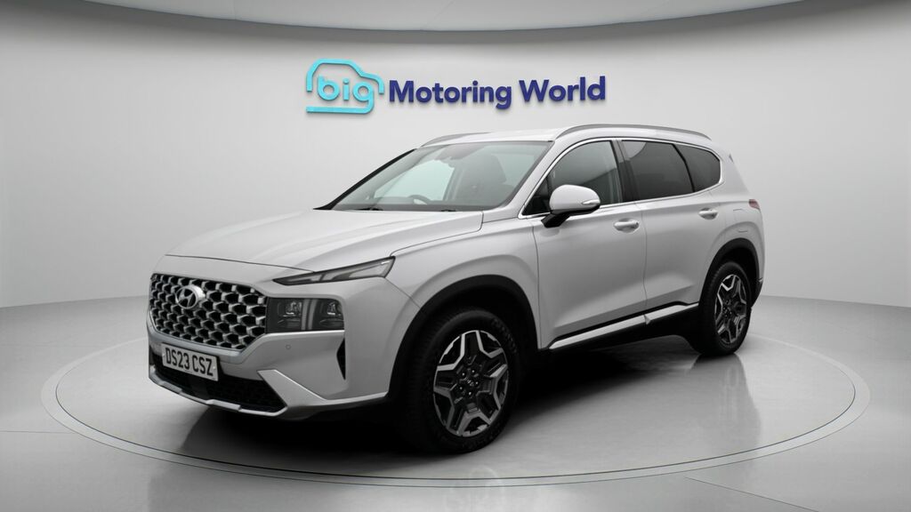 Hyundai Santa Fe Premium White #3