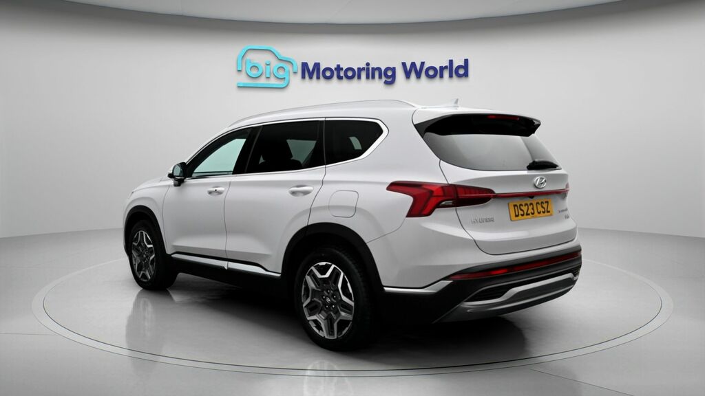 Hyundai Santa Fe Premium White #5