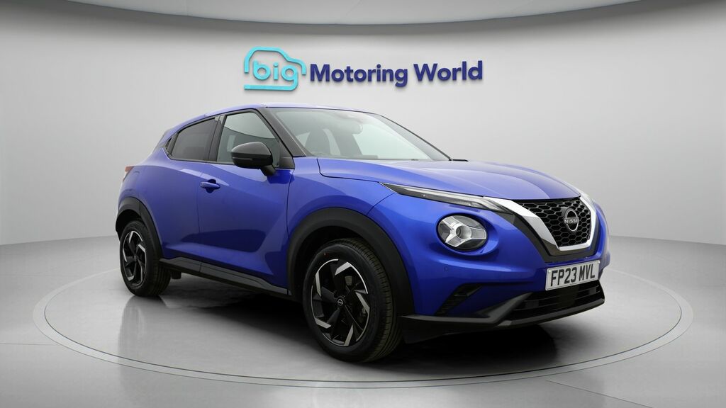 Nissan Juke N-connecta Blue