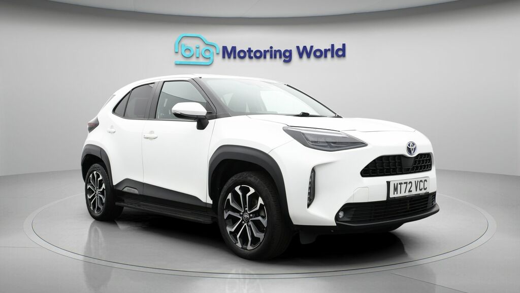 Toyota Yaris Cross Design White