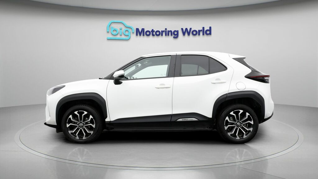 Toyota Yaris Cross Design White #4