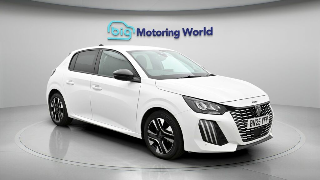 Peugeot 208 Allure White
