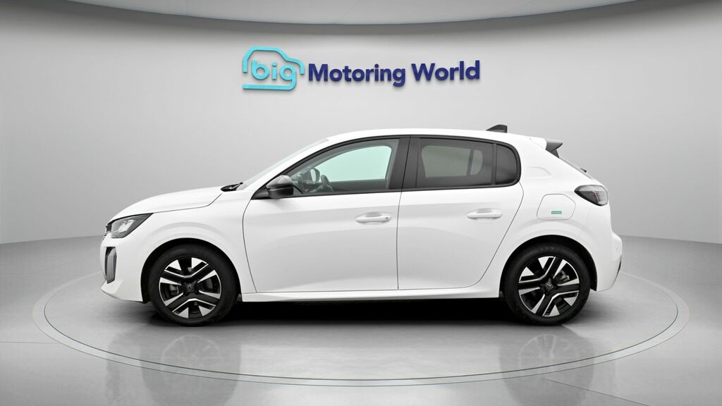 Peugeot 208 Allure White #4