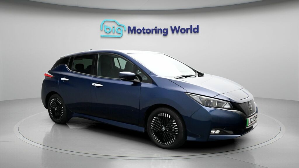 Nissan Leaf N-connecta Blue